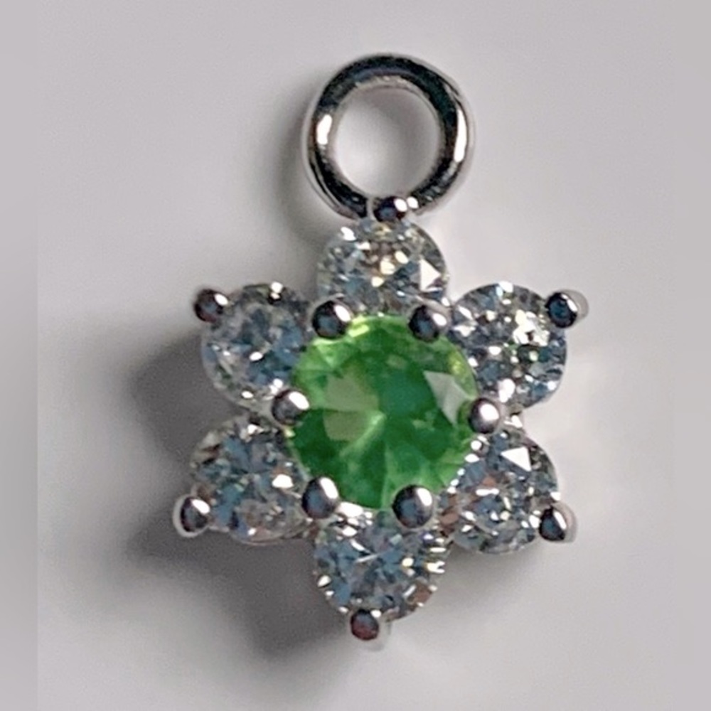 🌼Genuine Cubic Zirconia Flower Dangle Earrings with Emerald Color Center